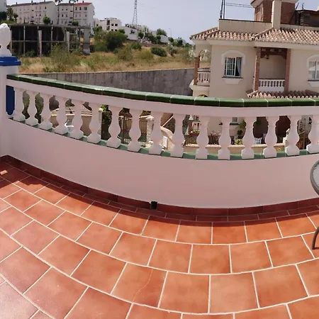 Bloque De Con Piscina Privada Nerja