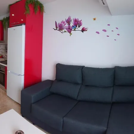 Bloque De Con Piscina Privada Nerja