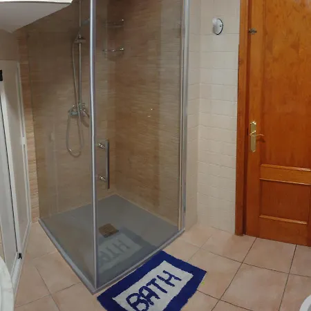 Bloque De Con Piscina Privada